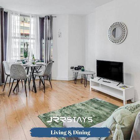 Cardiff Stylish 2 Bedroom Sleeps 6 Wi-Fi - Jrr Stays Exterior photo